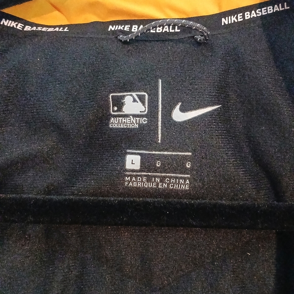 NIKE winter Pittsburgh Pirates parka. - Picture 6 of 7